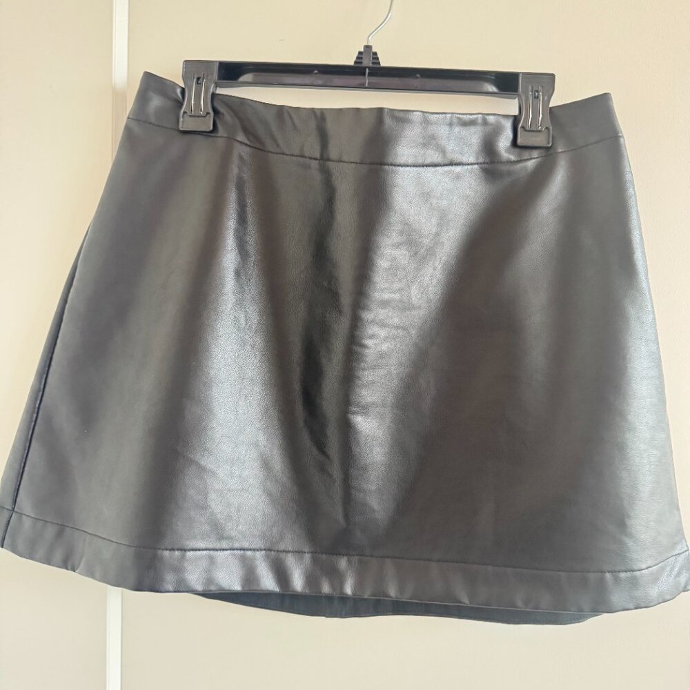 Gap Faux-Leather Mini Skirt - Picture 7 of 8